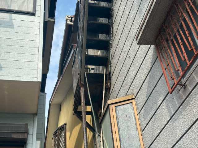 階段裏面の劣化状況
